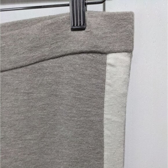 St. John | Spring/Summer Resort Wool Side Stripe Trousers - Picture 9 of 13